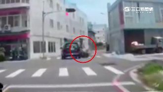 疑紅燈未減速　騎士搶快遭休旅車輾斃
