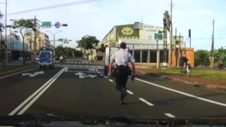 嫌駕贓車企圖衝撞　警開3槍成功制伏