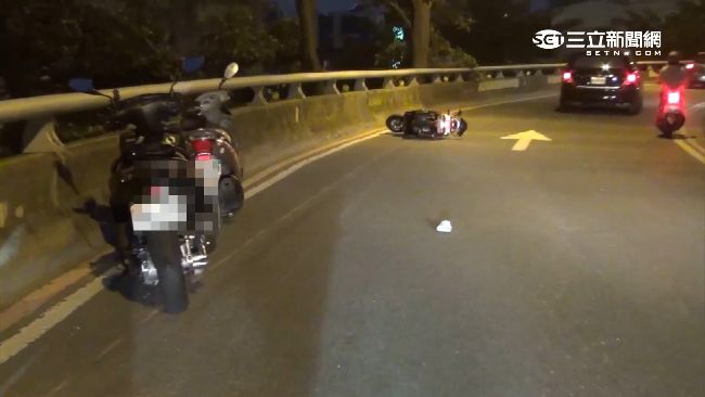 重新橋機車自撞　疑急煞拋飛橋下亡