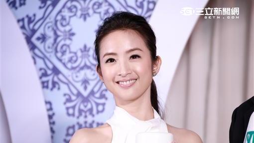 鄭元暢陷基情疑雲　林依晨給愛的回應