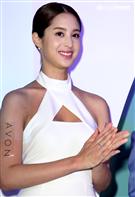 莫允雯大螢幕的發展日漸成熟，演藝表現令人刮目相看。（記者邱榮吉/攝影）