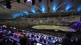 LF
里約奧運開幕（1）
巴西歷經7年籌備，並投入近120億美元，2016年里約熱內盧奧運點燃戰火，5日晚間（當地時間）在馬拉卡那體育場（Maracana stadium）舉行開幕活動。
中央社記者張新偉里約攝 105年8月6日