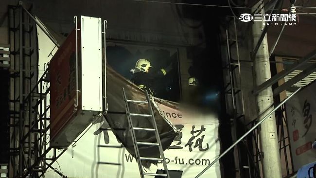 廣告帆布阻逃生　豆花店老闆命喪火窟