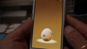 用按摩棒孵出寶可夢蛋（圖／翻攝自YouTube）