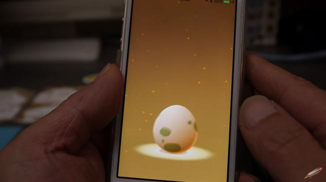 孵寶可夢蛋太累　這招在床上能弄出來