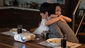 明基電通　BenQ　LED智慧投影機　張鈞甯