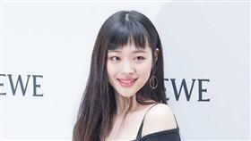 雪莉-雪莉臉書-https://www.facebook.com/CrushSiIdol15?fref=ts