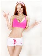 性感誌正妹廖小安為里約奧運中華拳擊代表隊選手加油。（記者邱榮吉/攝影）

