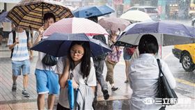 氣象,下雨,豪雨,大雨特報,雨,雷雨 記者林敬旻攝