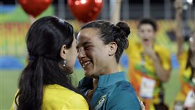 里約,奧運,2016 奧運,橄欖球,求婚,同志,愛侶,愛人,恩雅,Marjorie Enya,切魯洛,Isadora Cerullo,擁吻-▲（圖／達志影像／美聯社）