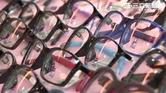 抗藍光鏡片價千元　實測才阻絕30%