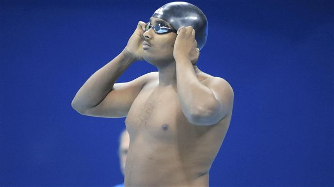 圓肚像大叔　非洲游泳選手感動全世界