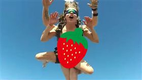 俄羅斯AV女優多羅申科娃（圖／翻攝自YouTube）