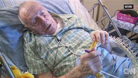 毛帽爺爺／ＣＮＮ