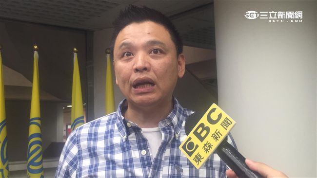 批雙城矮化　「柯連區長都不如」