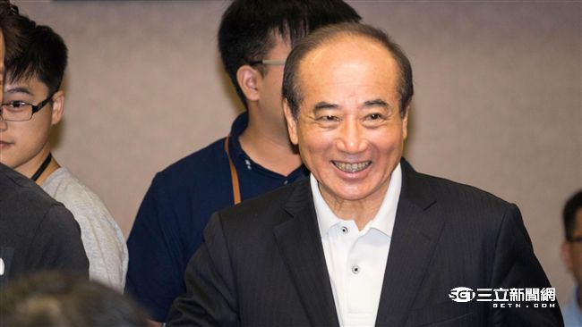 不滿王與黨對立　藍黨代表將提案開除