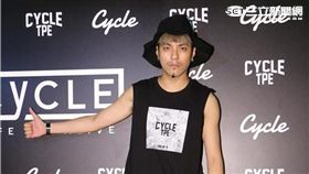 前MP魔幻力量主唱嘎嘎出席潮流品牌店開幕,透露將推出新數位單曲再戰歌壇