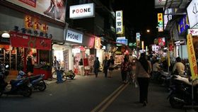羅東夜市-Yi-cheng Kuo-https://www.flickr.com/photos/yicheng/63231356
