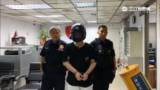 男逃兵遭通緝又攜毒　遇盤查心虛逃跑