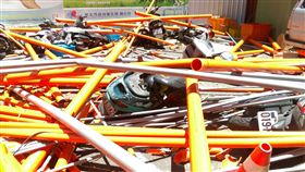 工地,捷運,壓力管,升降機,損毀
圖／翻攝畫面