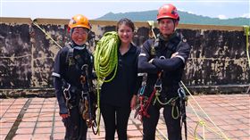 高空繩索師傅
https://www.facebook.com/amymarx886/photos/a.715882325187676.1073741834.613662902076286/935949616514278/?type=3&theater