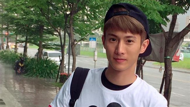 驚!阿本亂說話招惹「好兄弟」 半夜4點44分驚醒超詭異 娛樂星聞