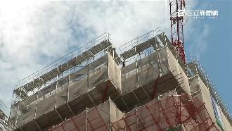 民怨四起！施工建地害磁磚龜裂、過敏