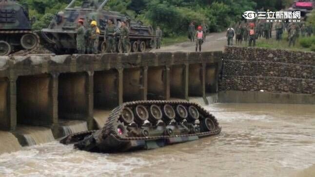 天人永隔…陳世坤翻車損命徒留新生兒