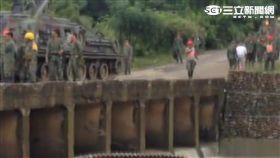 國軍坦克車翻覆