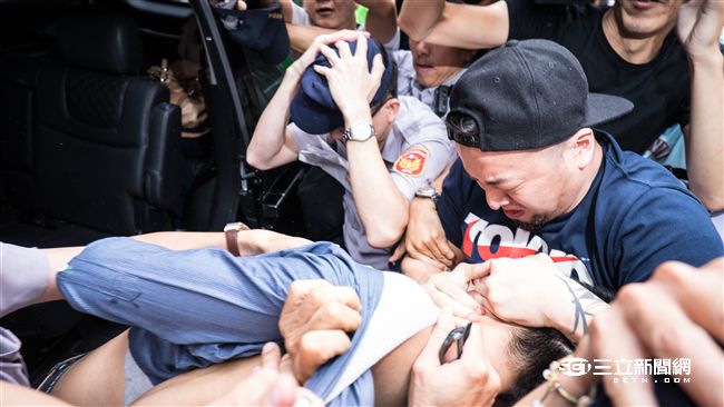 殺貓僑生遭圍毆　苗博雅批：踐踏法治