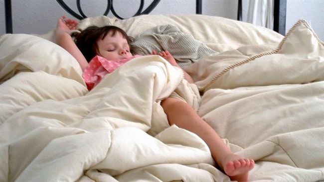 快告訴阿母！枕頭泛黃靠三招清潔溜溜