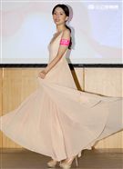 氣質女伶陳匡怡彩妝保養有一套。（記者邱榮吉/攝影）