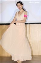 氣質女伶陳匡怡彩妝保養有一套。（記者邱榮吉/攝影）