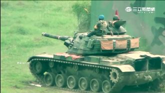 戰車落水難逃！車體「3出口」被卡死