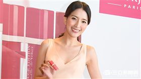 愛上巴黎生活！台大五姬陳匡怡包包都自備這一套