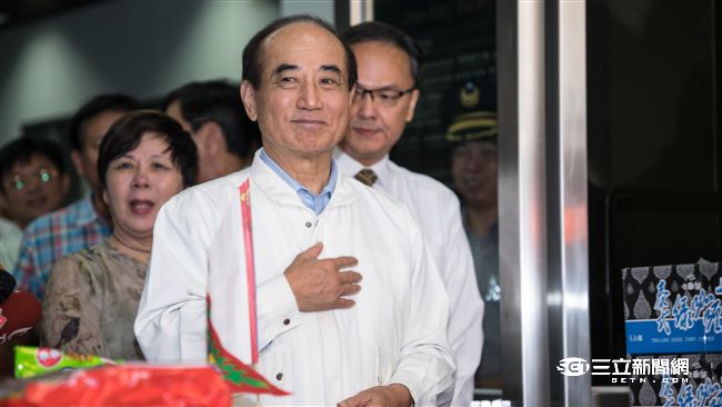 蘇盼朝野和諧　王說了三次：沒不和諧