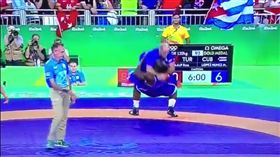 Mijaín López,角力,教練（圖／翻攝自Twitter）
https://twitter.com/sandwich_dad/status/765353693860417537