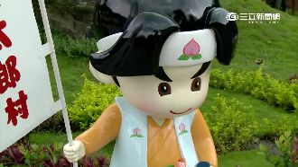 桃太郎遭人破壞　家長放任小孩踹人偶