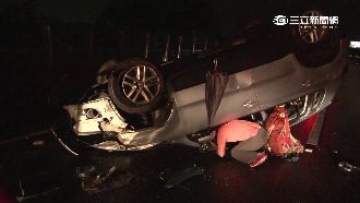 BMW車疑拋錨停國道中線　追撞5傷