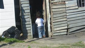 女童,孩童,兒童（圖／攝影者Cape Town Sojourners 2010，Flickr CC License）16:9
https://www.flickr.com/photos/sojourners2010/5083113684/in/photolist-8KbhB7-hKxjCZ-8LZy1B-8K7CWK-8K8eh2-8KaFvQ-8KaFCo-8M3xq3-8M3xvY-8LZyfz-bxfe87-hKxUG1-hKxfKP-8K7GjX-8K8etx-hKynTc-hKxZKh-8KaKDs-ihkSy1-hKybq5-hKyFHk-8KaKmL-hKxHzS-8K8hFZ-hKxKZk-hKxQYE-hKyfiU-hKyKiB-hKxKAL-hKy9LG-hKxCH6-8LZyiX-hKyb8Q-8K7Ghv-8K7Gtk-ihkkyV-hKy8Pw-8K8hSH-hKxu1g-hKyimN-hKyULK-8LZy7R-hKyvKK-ihm4NT-akKHpa-8KbkJq-ihkTx5-8LZycR-ihmg6x-ihm8Mz