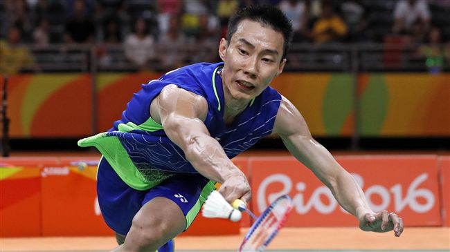 羽球世紀對決　李宗偉險勝擊退林丹！