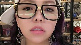 張惠妹,自拍,金曲獎座
翻攝自張惠妹臉書
https://www.facebook.com/aMEI.feat.AMIT/photos/a.400235493363028.95582.397830046936906/1128631250523445/?type=3&theater