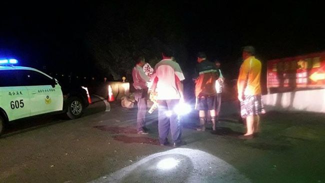 桃園復興山坡崩塌　深夜急撤25人