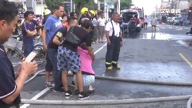 W民宅火三死1200