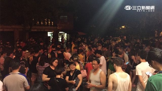 200人佔領分局　只為了要抓妙蛙花