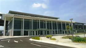 高鐵站
https://www.facebook.com/thsrco/photos/a.1403676566617113.1073741835.1399505407034229/1514056418912460/?type=3&theater