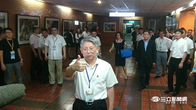 柯文哲晚宴　沙海林離席喊「統戰」