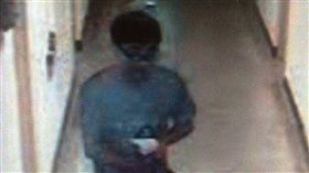 16:9
房內久待20分鐘！色狼闖清大女宿閒逛　學校還踢皮球不處理
圖／翻攝自靠北清大臉書
https://www.facebook.com/cowbeiNTHU/posts/1062175083895628