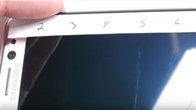 影／暴力測試！Note 7難逃刀刮、火燒、掰彎