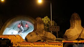 雪山隧道,演習,封路,消波塊
翻攝自軍聞社
http://mna.gpwb.gov.tw/post.php?id=8&message=79393